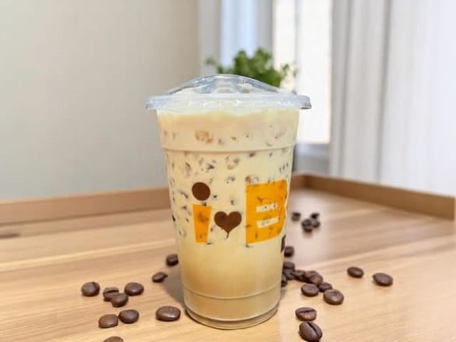 Iced Viet Coffee Latte (Combo).